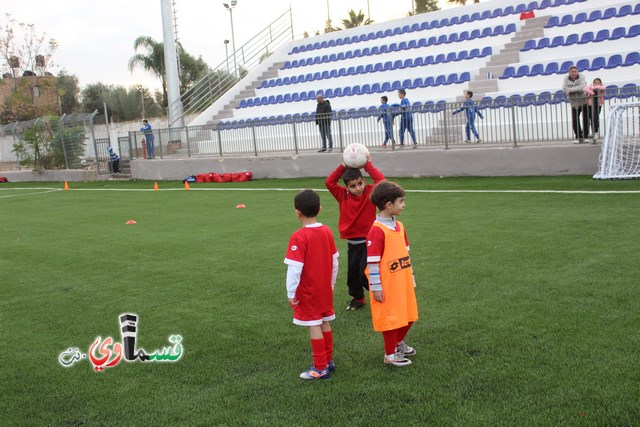 فيديو: قفزوا كالغزلان والفرحة والدموع تغمران شاكرين الرحمن وابو العبد بالحسبان في افتتاح ملعبهم الخضراوان   